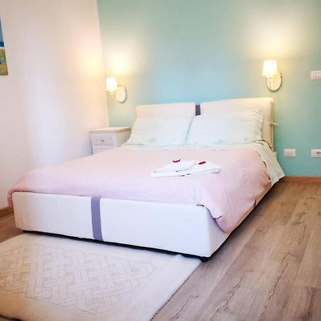 Delizioso Appartamento Cosy Ristrutturato Parme Extérieur photo
