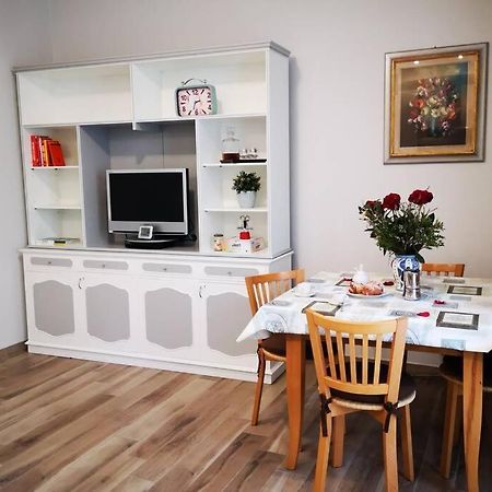 Delizioso Appartamento Cosy Ristrutturato Parme Extérieur photo